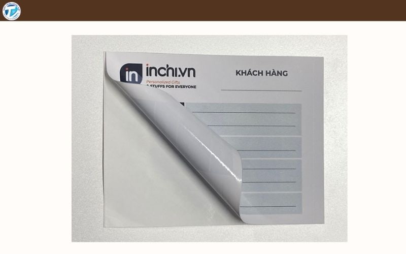 Ưu tiên decal nhựa sữa có bề mặt phủ ổn định